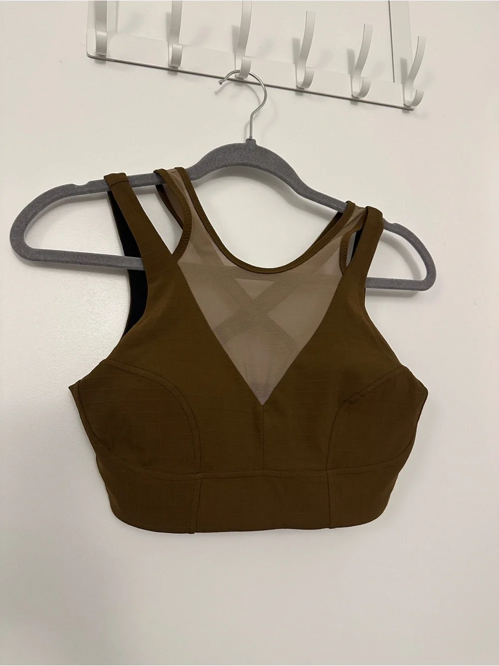 Lululemon Women’s Brown Mesh-Accent Sports Bra